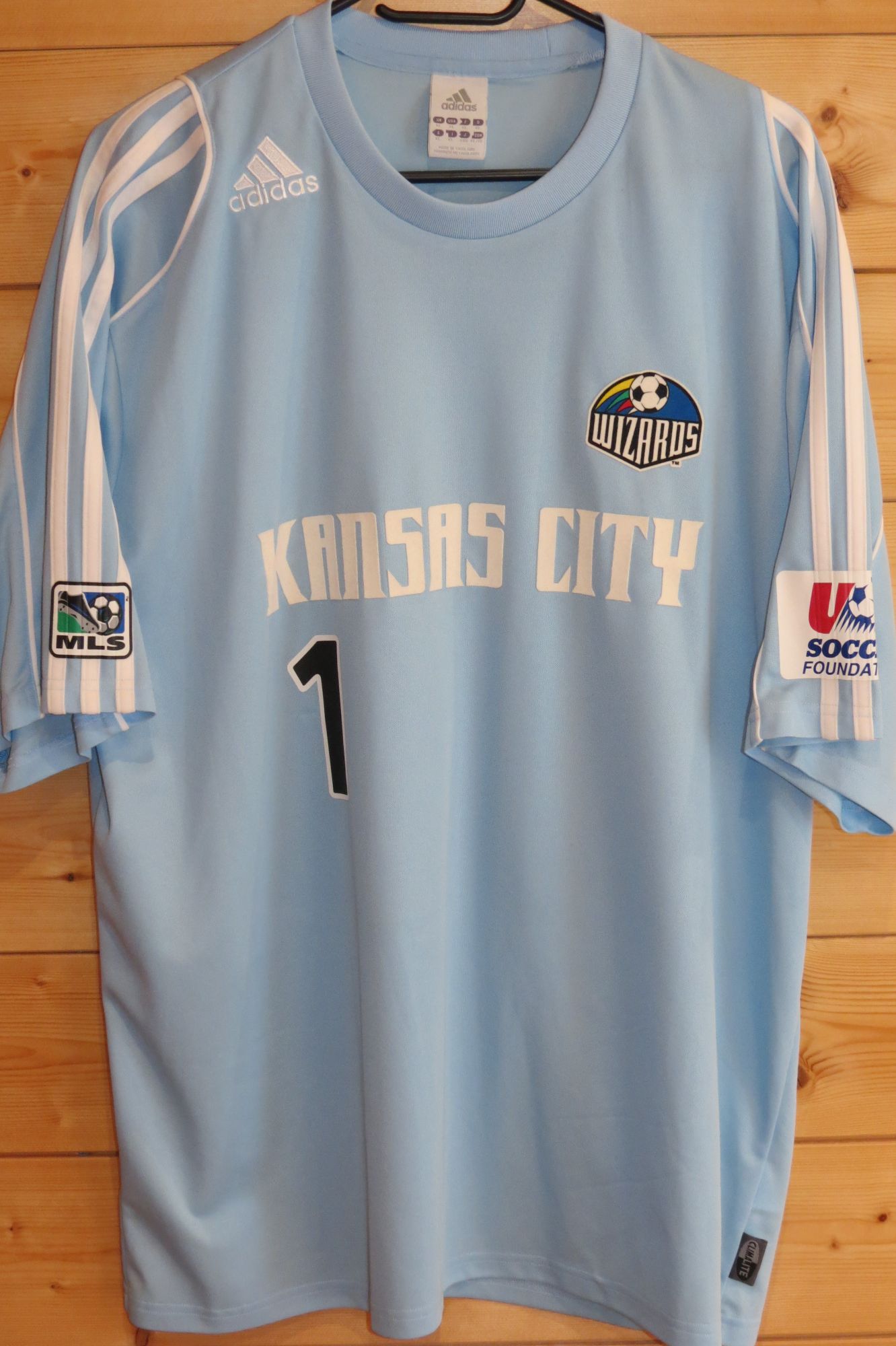 trikot-1236-kansas-oshoniyi-fF6ABD275-984C-6572-757F-F6112897371D.jpg