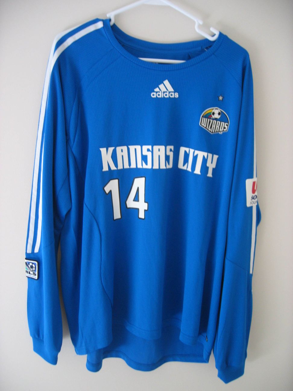 trikot-322-kansas-jewsbury-f97CBECAD-6CC5-E04E-A965-3A2B78C8DD5F.jpg