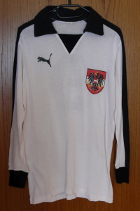 trikot-408-oesterreich-steinkogler-f5CE1B741-7190-47F8-1771-E1E937CF30FD.jpg