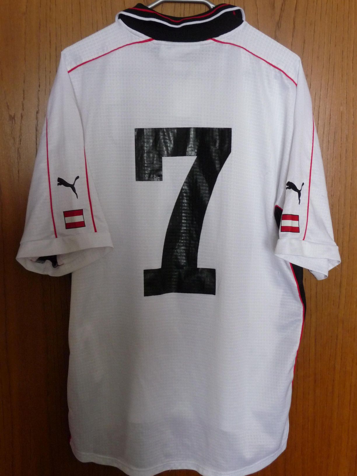 trikot-443-oesterreich-cerny-rD78C764E-A12E-5CB4-59AA-F0B2C8BC01FB.jpg