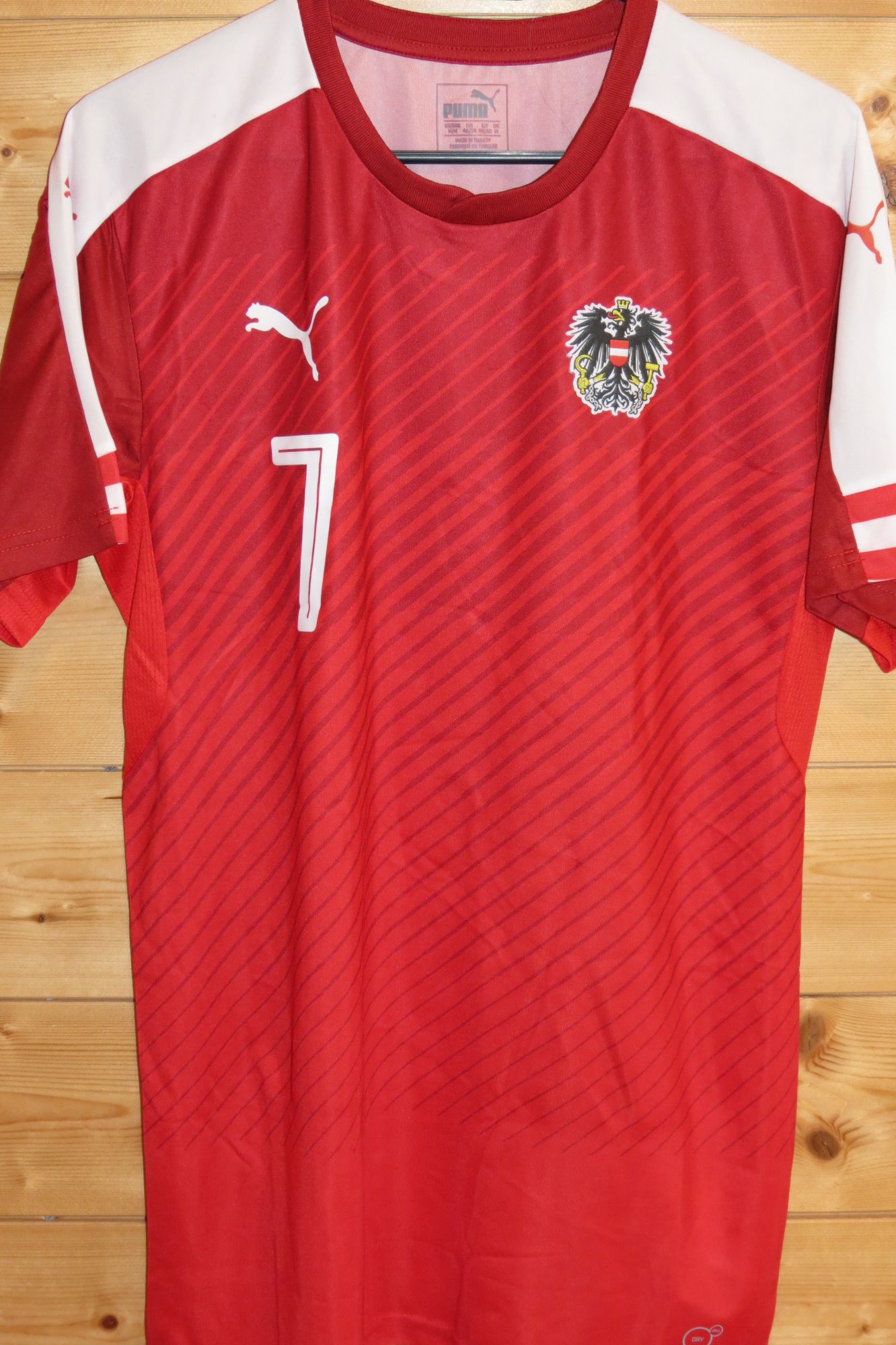 trikot-1330-oesterreich-arnautovic-f9107DC8D-60FF-E1CC-5776-609A195A6CCE.jpg