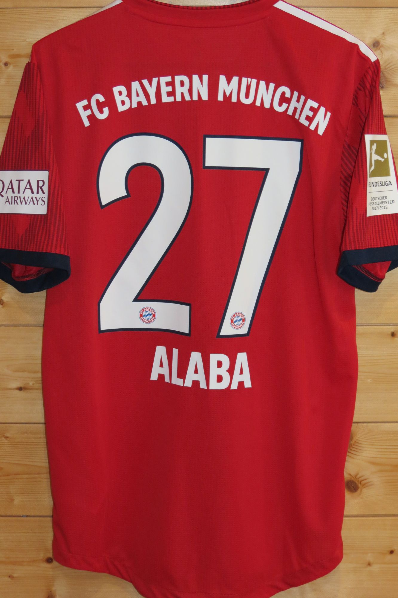 trikot-1204-bayern-alaba-rCD818851-C356-D72C-3A80-01041A7255FD.jpg