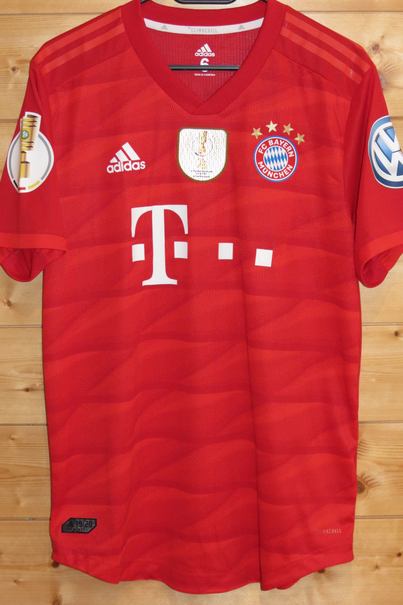 trikot-1267-bayern-lewandowski-fB0BEB872-C3A4-E652-2027-54FE0D3DF43B.jpg