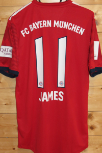 trikot-1167-bayern-james-r471B0490-AC5F-C6D0-262F-DB71115B2666.jpg