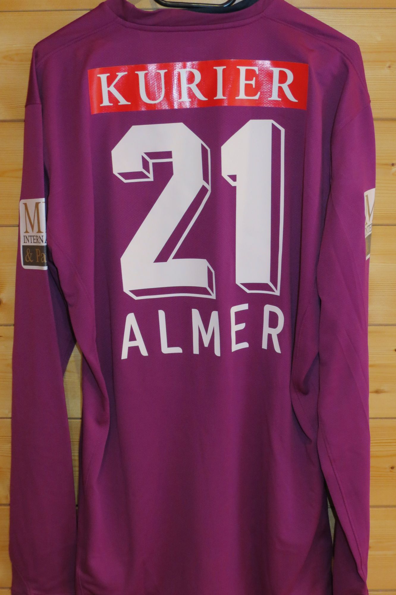 trikot-1501-austria-almer-r0E9B2FE6-B3E4-59FC-7DDB-5B5B9A4DF73F.jpg