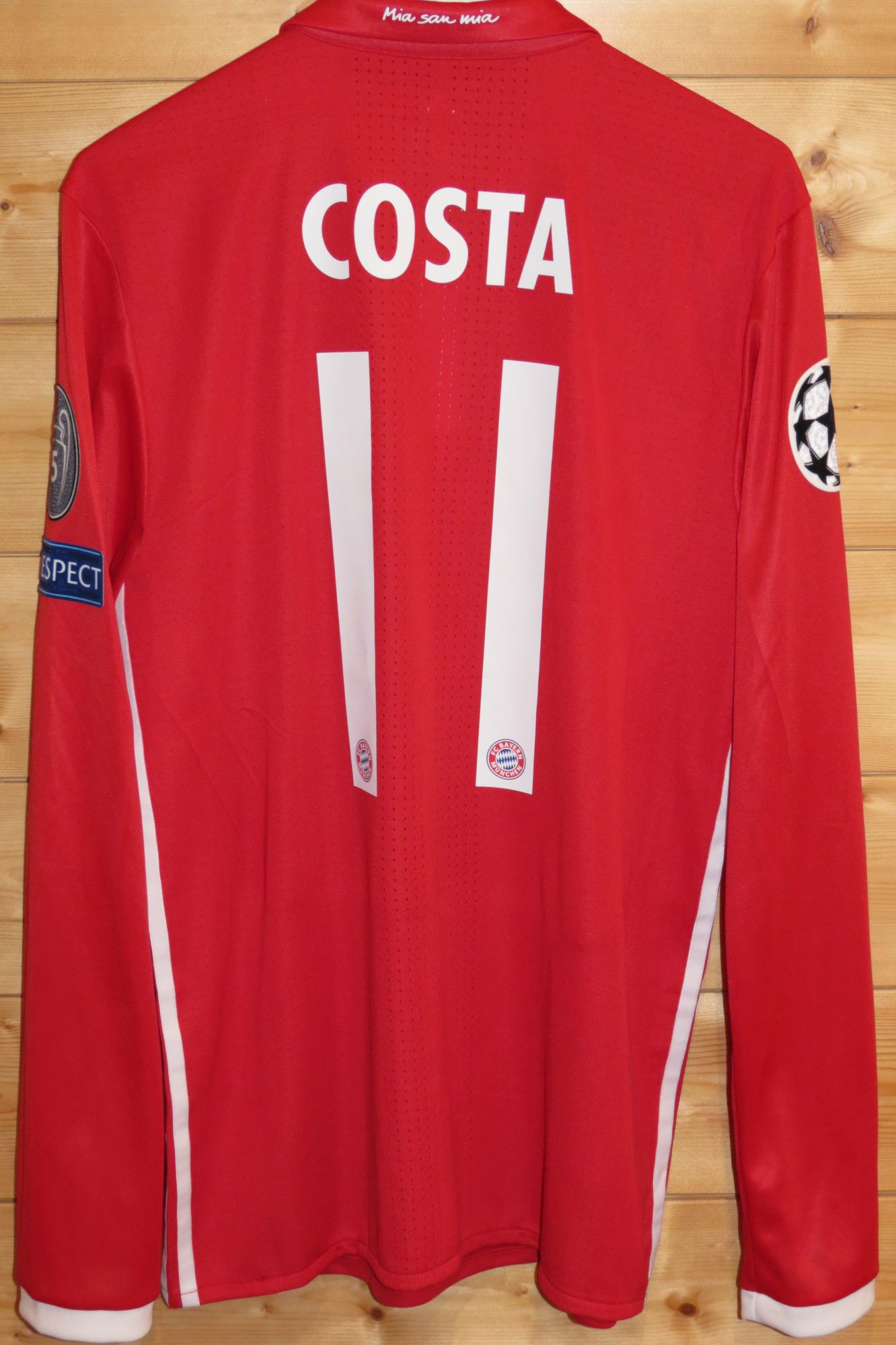 trikot-1077-bayern-costa-rD8CDEC25-1700-A6EC-C818-840E568BDA03.jpg