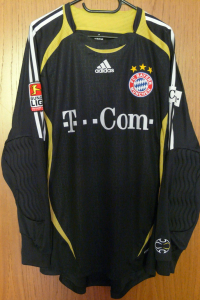 trikot-478-bayern-kahn-f3BC48364-6D74-BAF6-5A5B-5908769D6B71.jpg