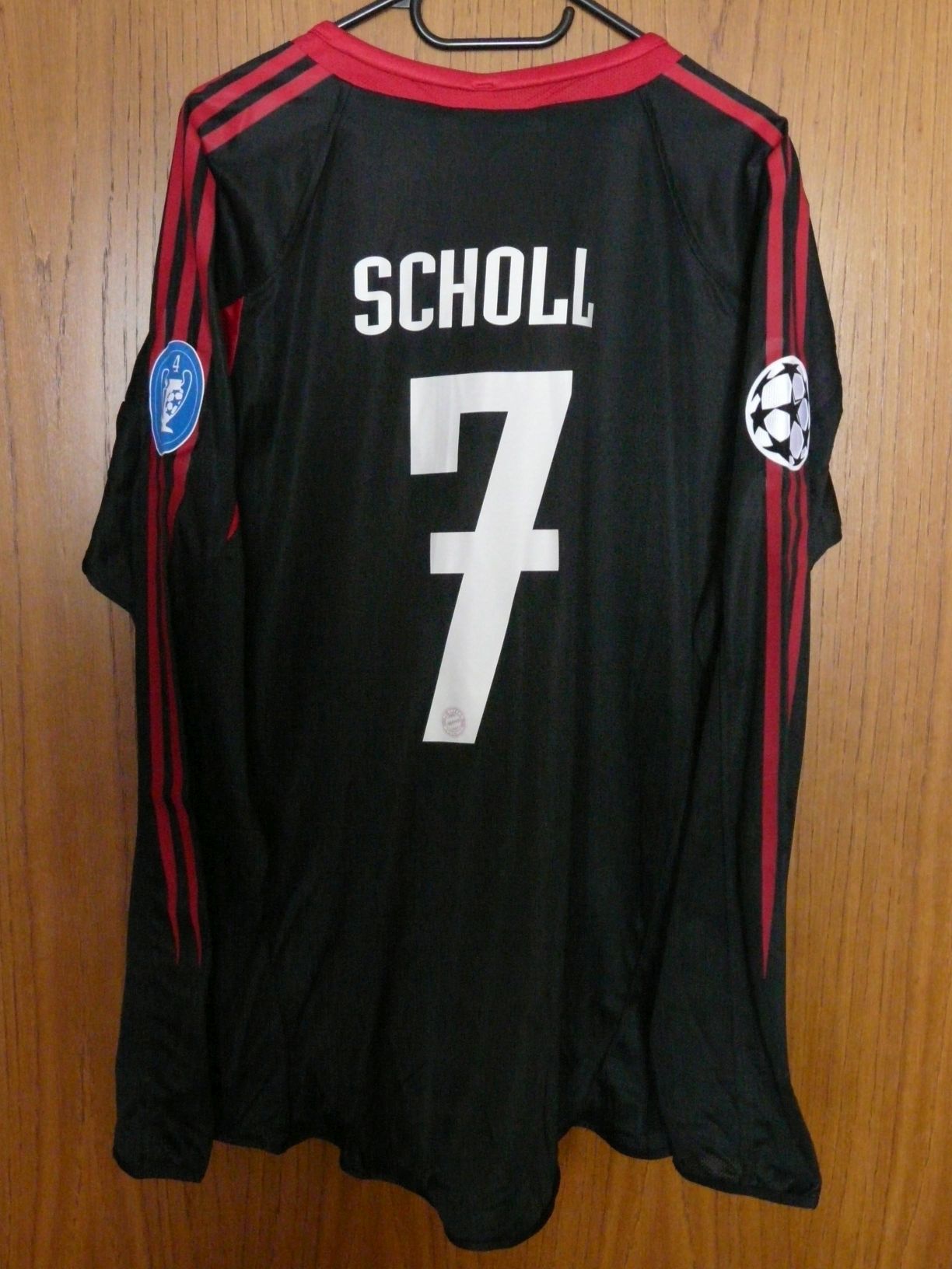 trikot-414-bayern-scholl-r1210B148-89F4-3CEC-769E-6FAA2959F1BC.jpg