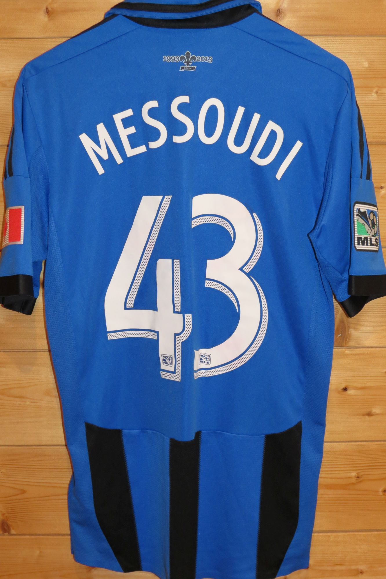 trikot-1427-montreal-messoudi-r3B8B0FFD-1E9C-28E8-4CF9-B25F906BAF31.jpg