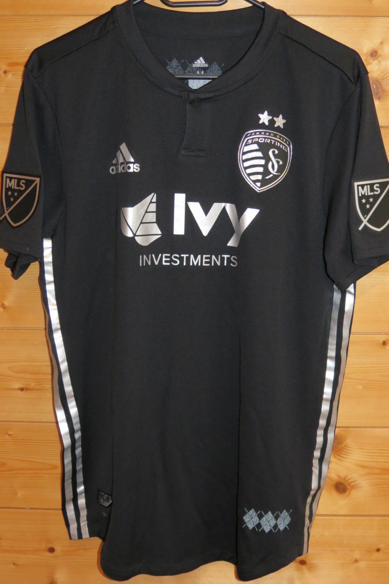 trikot-1689-kansas-abdul-fADAD38C6-AE80-CFC9-DA07-4B3BD8F42FC5.jpg