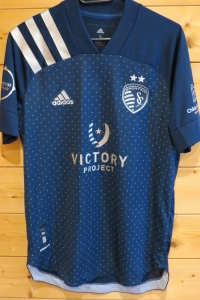 trikot-1643-kansas-cisneros-f88814A90-D724-EBDB-E268-3AEB3B0AE232.jpg