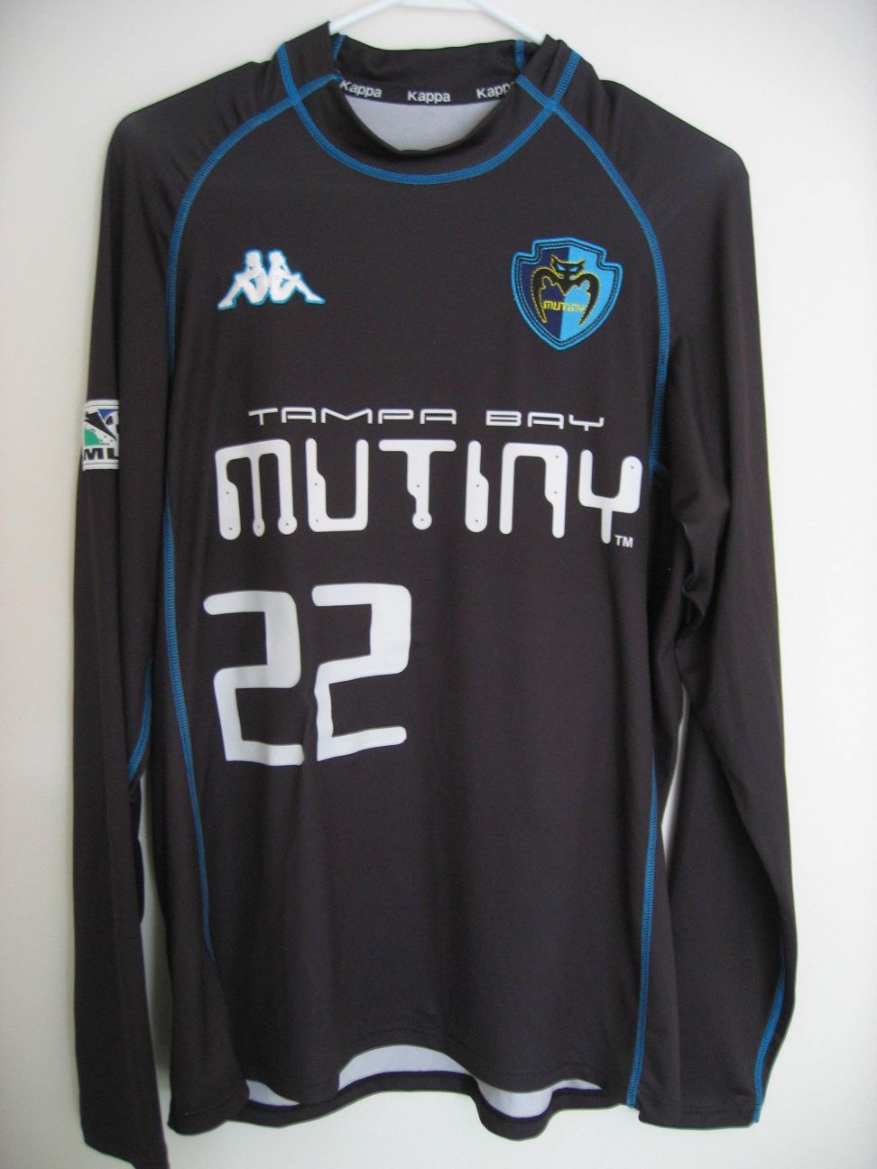trikot-208-tampa-lowery-f050CBD06-AD9A-2629-5E59-F082BF76781B.jpg