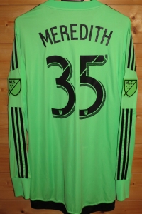 trikot-1558-earthquakes-meredith-r47EA5E51-56C5-75A4-9772-C36601059CE0.jpg