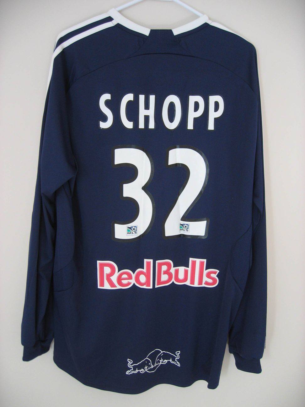 trikot-325-redbulls-schopp-rBA4C1A02-C0DD-7F14-8F0A-86F4ACD6355D.jpg