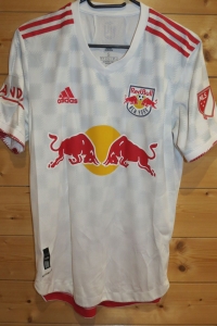 trikot-1563-redbull-fernandez-f641CE315-4599-CD76-0A85-C295C2EA31E2.jpg