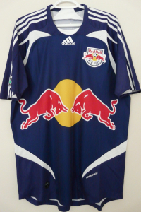trikot-493-redbulls-richards-fEBC7C6F0-28B3-700D-1209-AD3A7E65B036.jpg