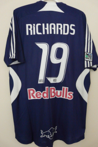 trikot-493-redbulls-richards-r2718086F-9CB7-60C1-BB6F-BD9D0DC2AFB9.jpg