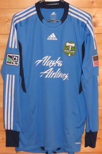 trikot-1004-portland-guppy-f99625A33-8028-1FFB-2EAC-1CB4E7ED12FE.jpg