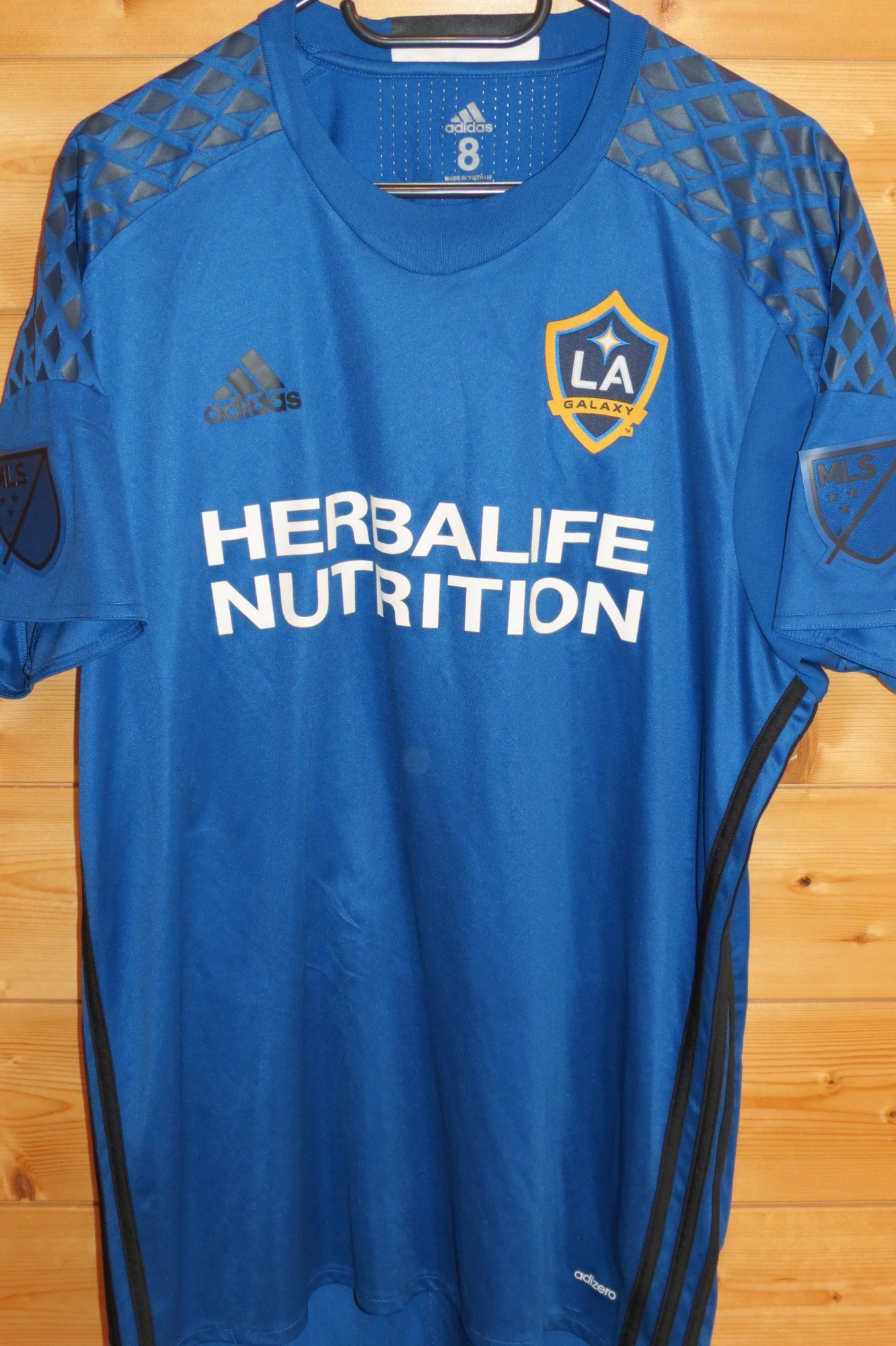 trikot-1490-galaxy-rowe-fFE50A807-B651-3EE9-DEBB-756079AB1EEA.jpg