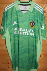 trikot-1560-galaxy-bond-f54E14D95-93CB-1CF5-C1CA-1090260404E7.jpg