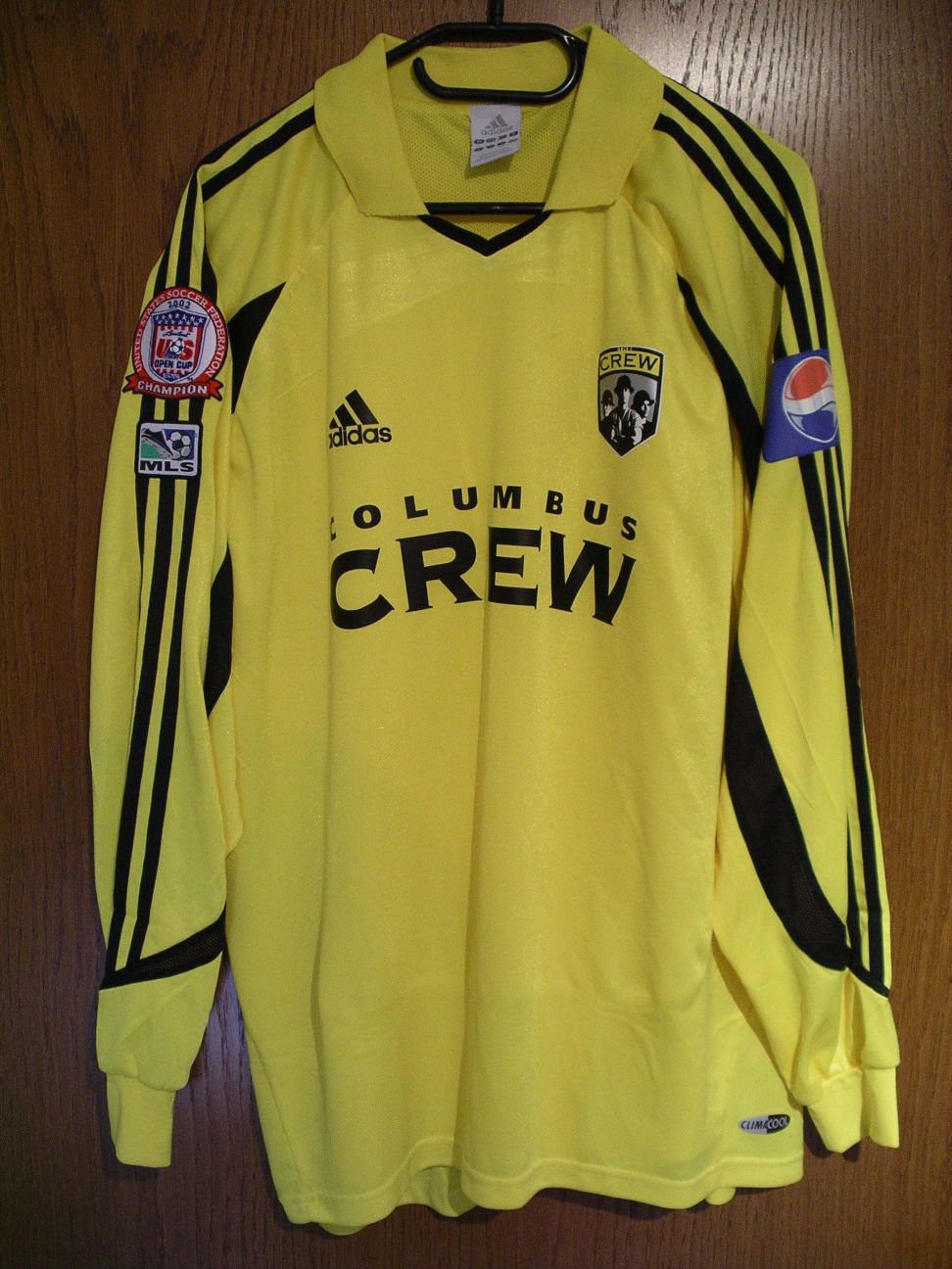 trikot-066-columbus-walsh-fAF95B86F-D1E5-B43E-A4FB-E21E2E3B8D15.jpg
