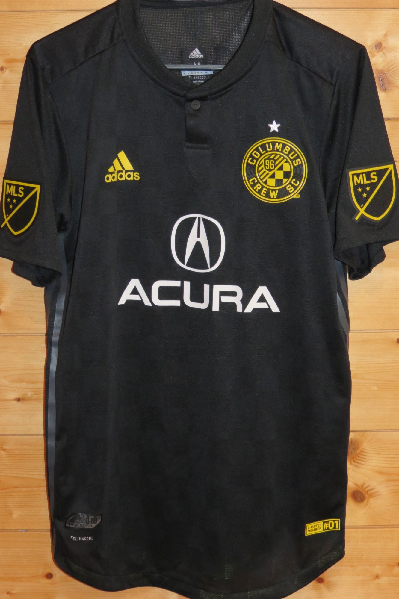 trikot-1245-columbus-higuain-f382133D5-E109-BB76-61BD-2055F60B1C3C.jpg