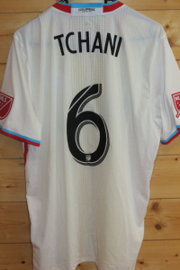 trikot-1111-columbus-tchani-rC8F5F878-FB20-154F-DA9C-87F0BA8ED835.jpg