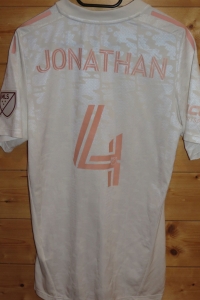 trikot-1549-columbus-jonathan-r67AA3FEB-D0F0-CA54-D2A8-48E7E5E71641.jpg