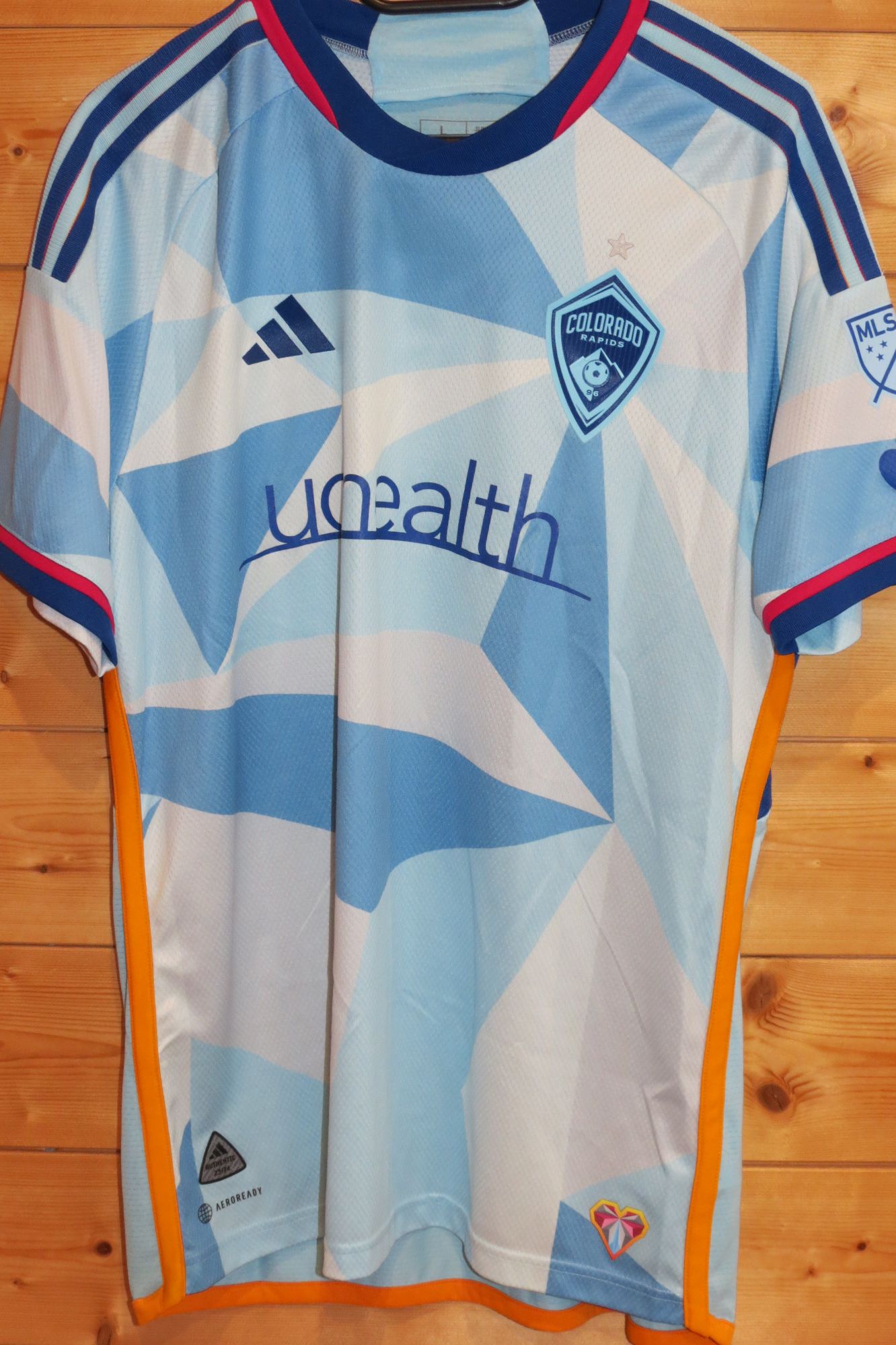 trikot-1792-colorado-wilson-f704F72CB-CCD4-5132-E4C6-6B7C85EFA7DE.jpg