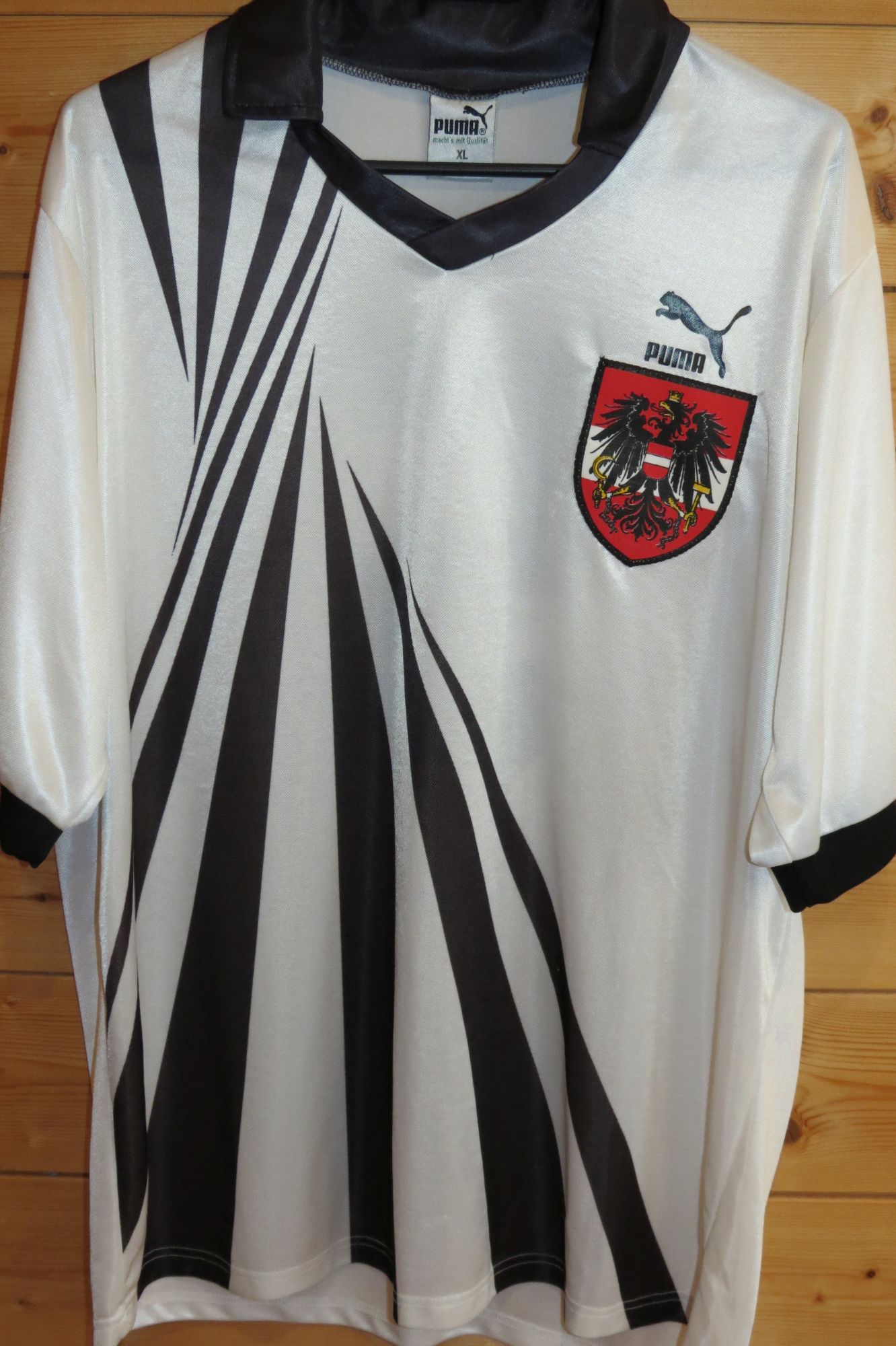 trikot-1734-oesterreich-schoettel-fBCBFC86C-1537-9D84-8124-25E4F2C3EFA1.jpg