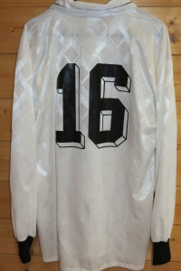 trikot-1710-oesterreich-16-rB2342F9F-04D8-A555-6997-769E66294EF2.jpg