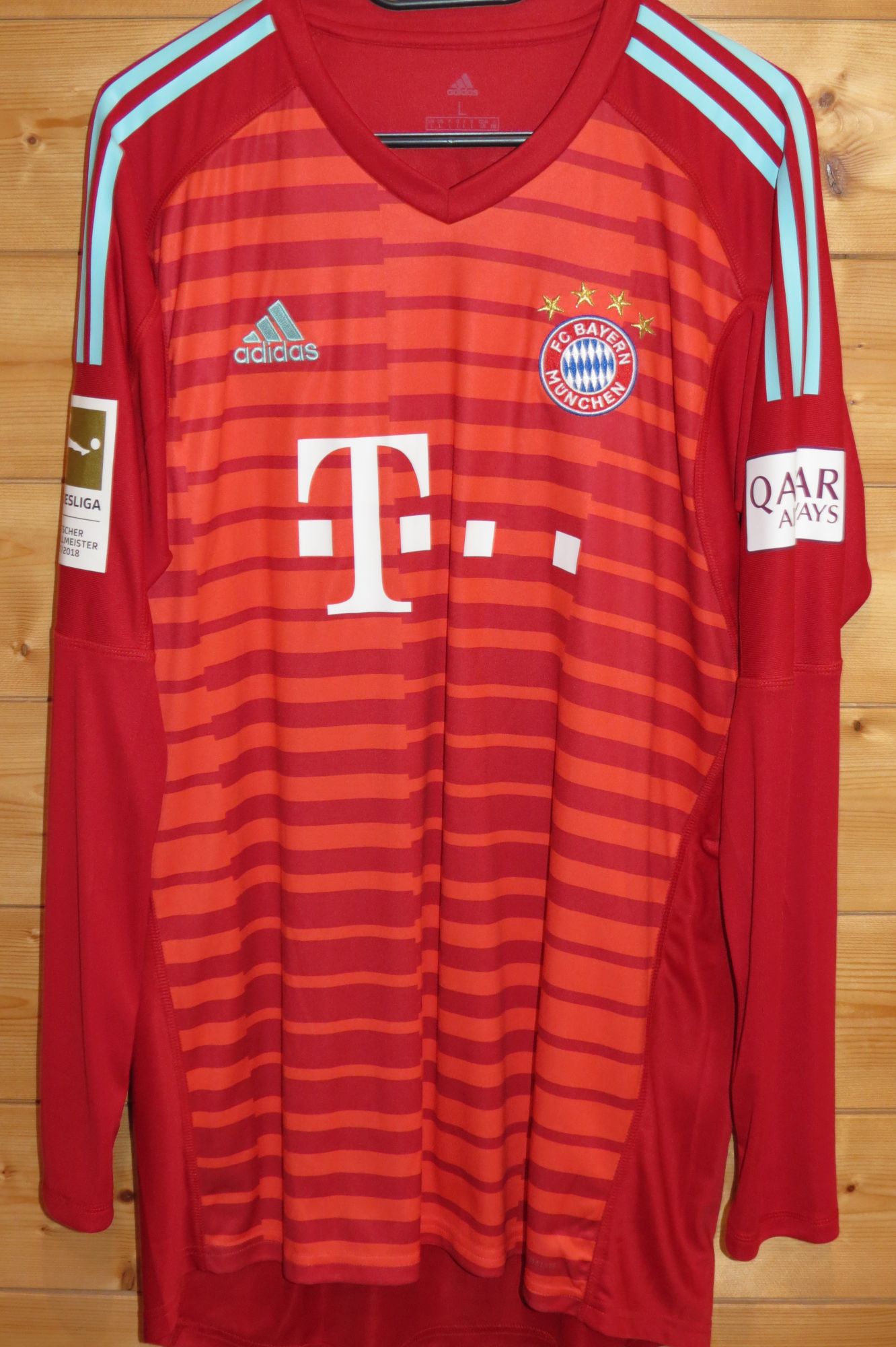trikot-1777-bayern-ulreich-f11E221ED-AFEF-E661-B9FF-39791D140077.jpg