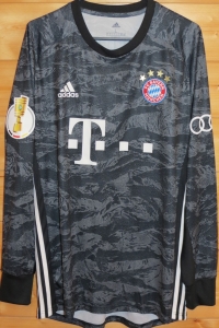 trikot-1526-bayern-ulreich-fCB98BF6E-7271-8AF3-DF42-536AE099AAA8.jpg