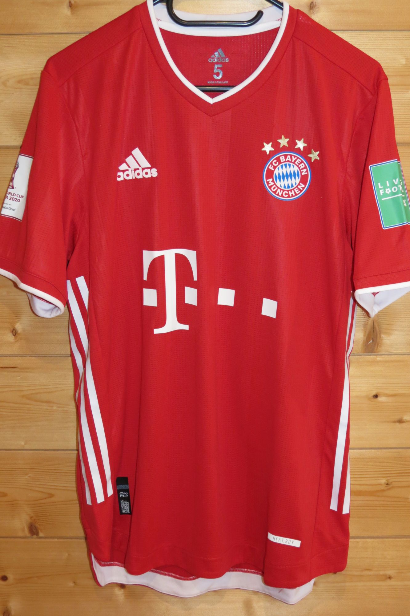 trikot-1404-bayern-alaba-fCF9CBA0E-084B-4626-C8A2-9E3BE65A48D1.jpg
