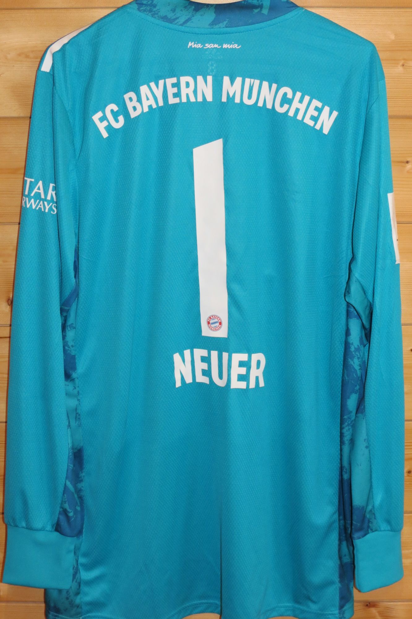 trikot-1525-bayern-neuer-rA43737D3-CE42-8D78-348F-05A0F8B6CA86.jpg