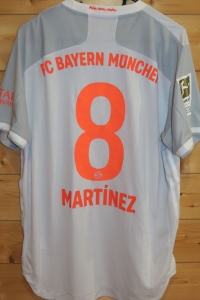 trikot-1408-bayern-martinez-rA370A244-A5C6-4815-7946-45BD2E92B0EC.jpg