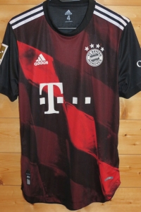 trikot-1528-bayern-gnabry-f525DDC0D-AB24-5AE9-5F08-16A4091F3C6A.jpg