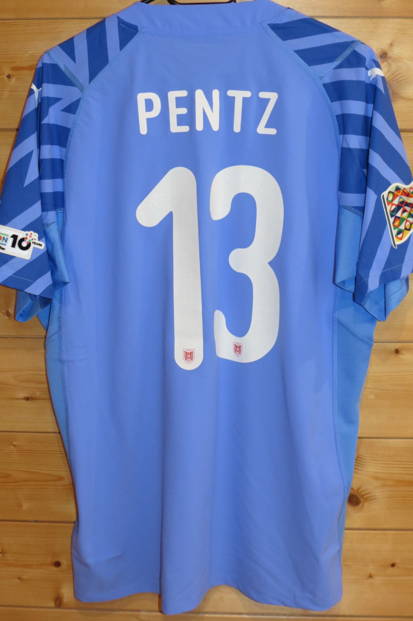 trikot-1673-oesterreich-pentz-r8FD5D765-AE5B-3EC6-F803-F2C27B47ABD6.jpg