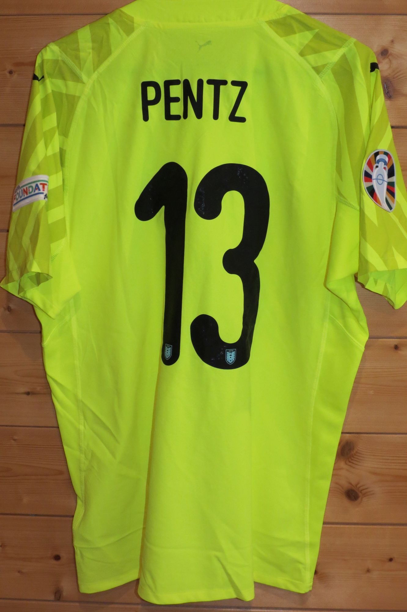 trikot-1682-oesterreich-pentz-rCA49770F-F429-518E-78F4-4862AD31A296.jpg