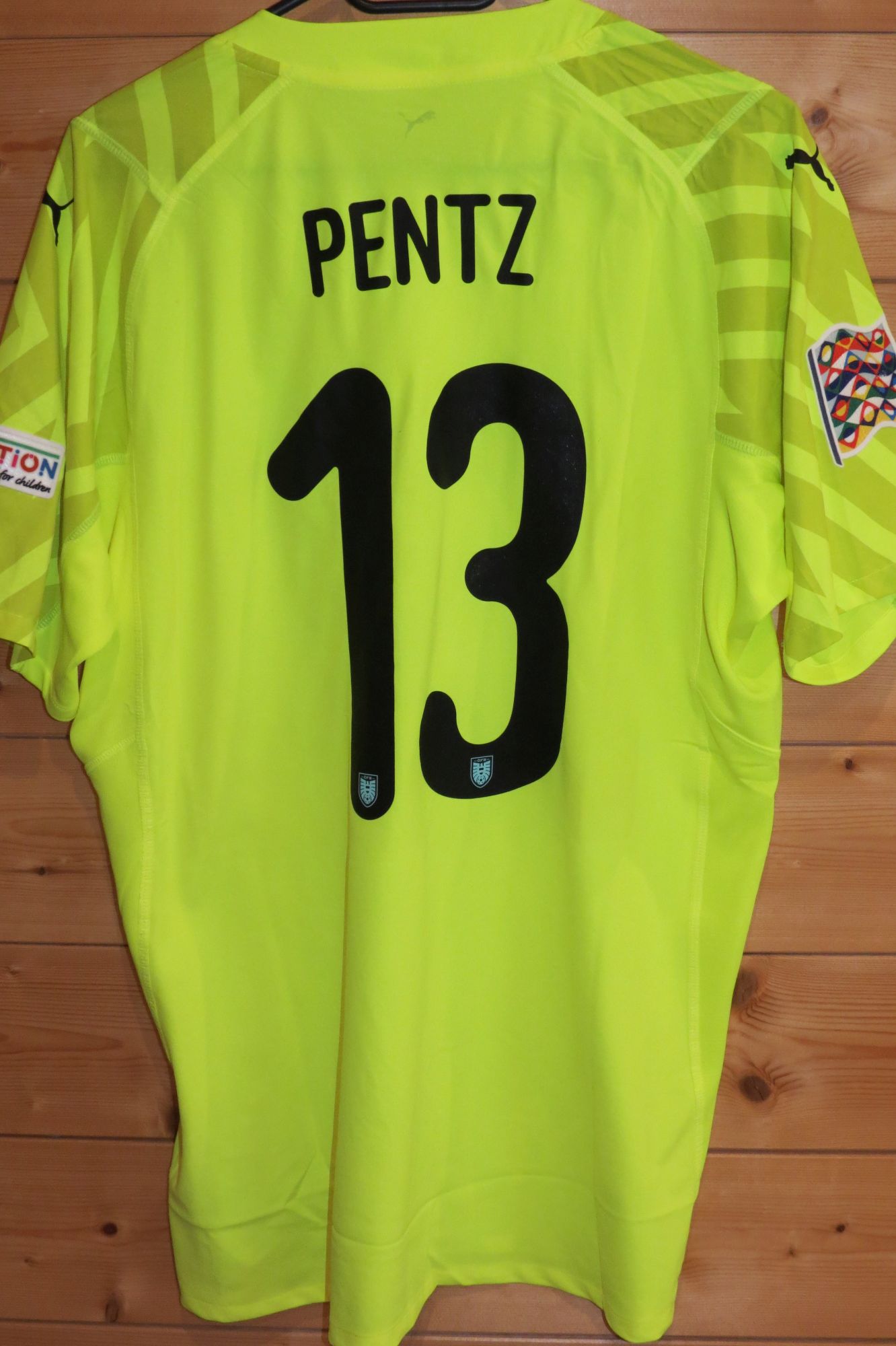 trikot-1703-oesterreich-pentz-rD38DDA99-AB76-C4EA-1540-FD2E47B40C73.jpg