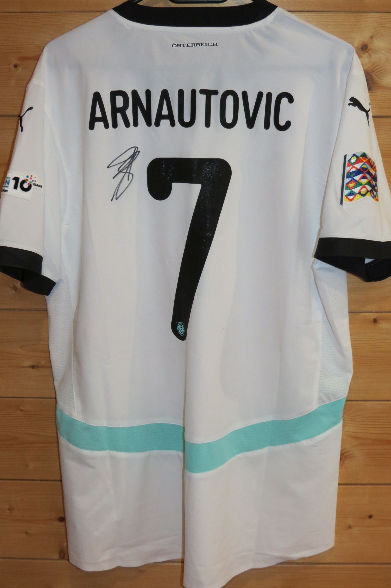 trikot-1709-oesterreich-arnautovic-rE36F775B-2120-13EE-C624-A4E5DBD553DF.jpg