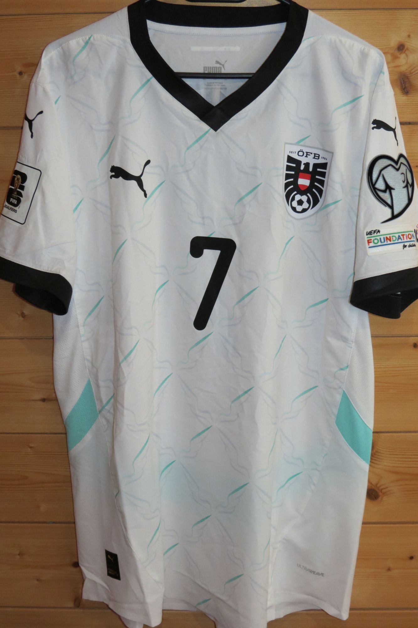 trikot-1733-oesterreich-arnautovic-f75EA18DC-7E85-442A-8F72-DDD22985DE35.jpg