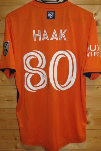 trikot-1564-newyorkcity-haak-r2CB74C29-07CE-39E6-239E-677B5684F732.jpg