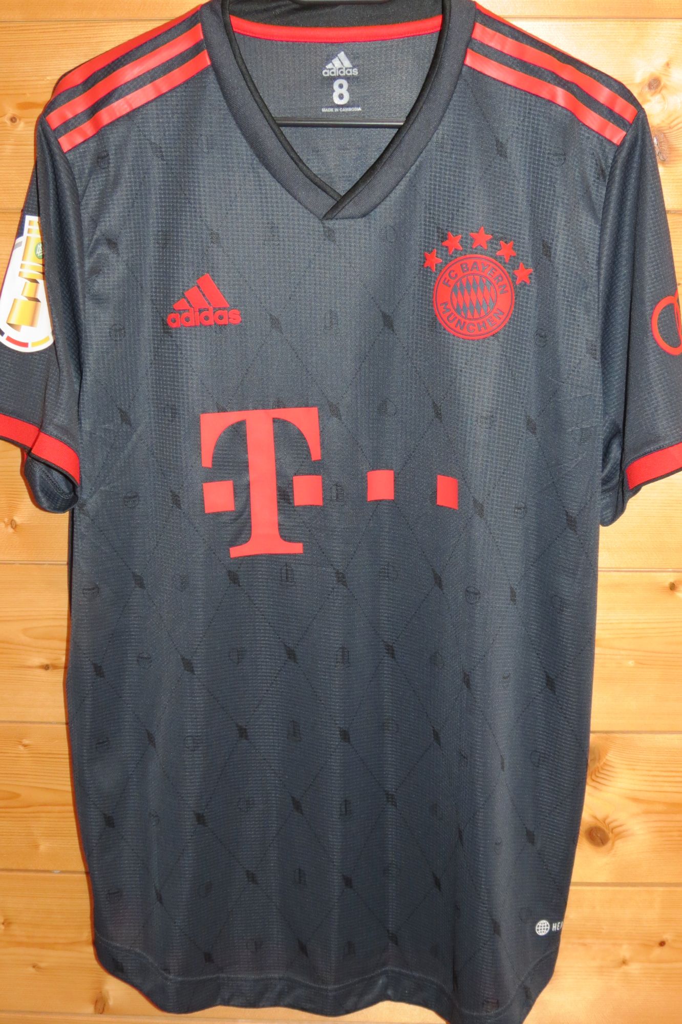 trikot-1684-bayern-choupomoting-f7F93BE23-8E6F-4301-4FD4-83922A9C0F04.jpg