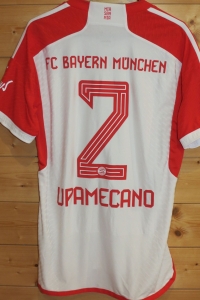 trikot-1664-bayern-upamecano-rDC321BD7-3E4D-26E9-5A9E-DD11B608E7EC.jpg