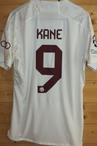 trikot-1726-bayern-kane-rF357E053-844D-6745-3B23-14727044C2ED.jpg