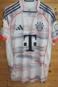 trikot-1738-bayern-laimer-fDC9758A9-CDF6-F078-468C-093DDA9FFD6E.jpg