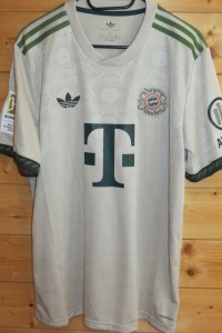 trikot-1740-bayern-tah-f698A6BBF-50BD-A0E5-E1E5-1F0EB631AE22.jpg