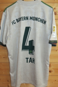 trikot-1740-bayern-tah-rBAA3ABCA-7FF0-DE54-BE37-A4984D49C6CD.jpg
