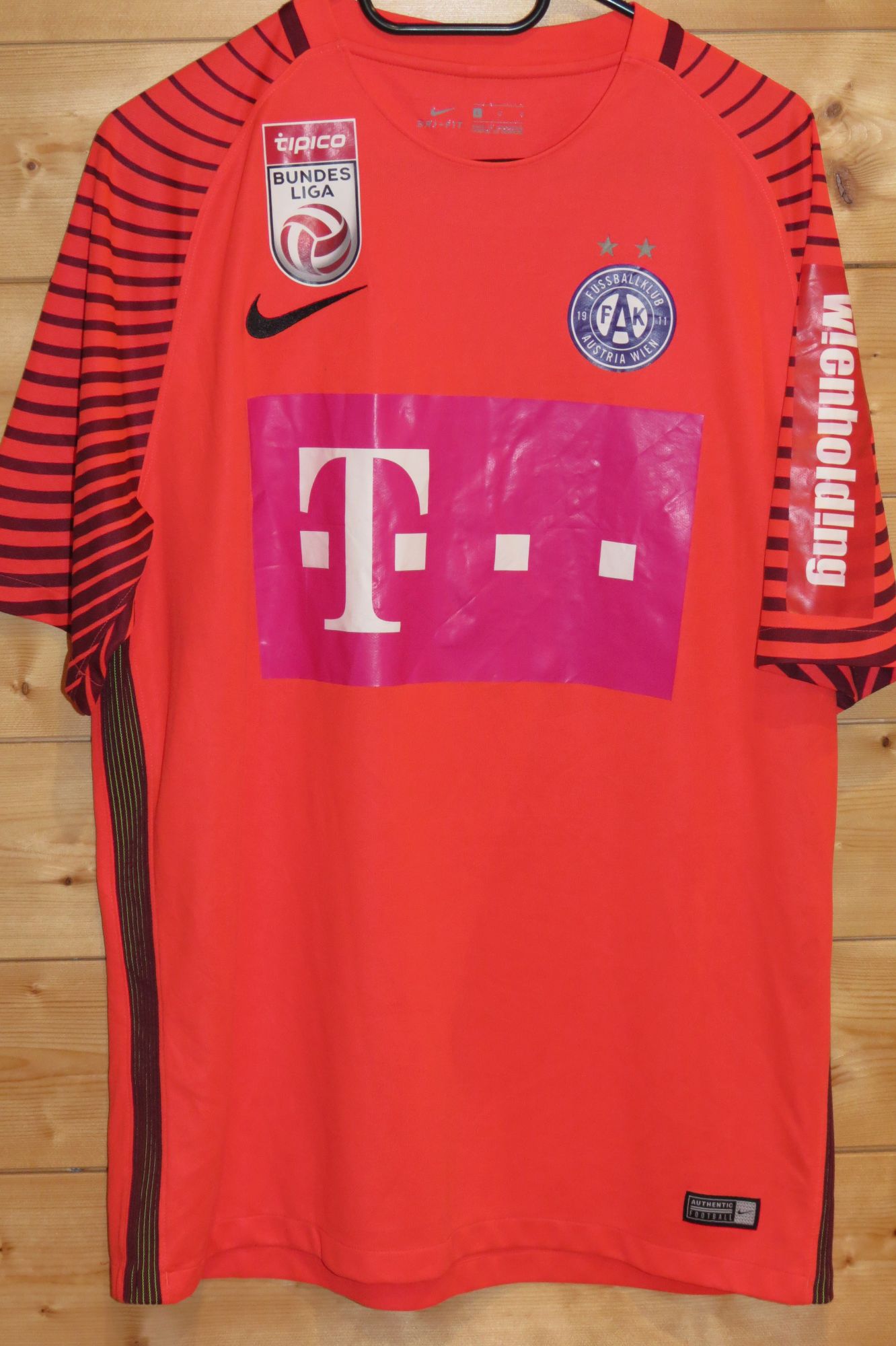 trikot-1071-austria-hadzikic-fC42C6749-9BD7-3CC1-E875-7FFF4AA93B4E.jpg